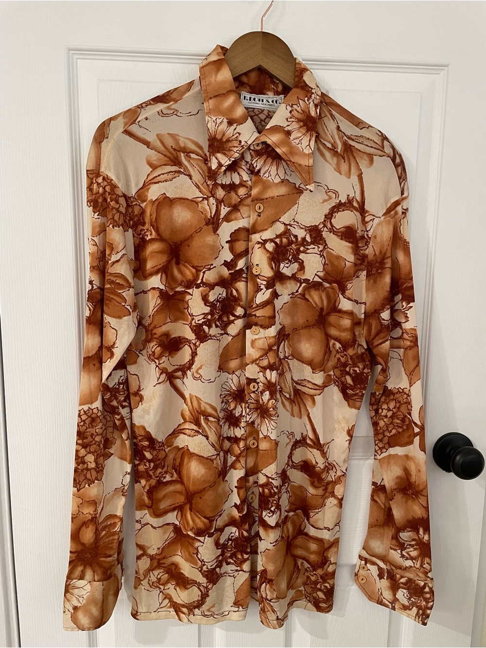 Vintage 70s Dagger Collar Floral Button Down Shirt